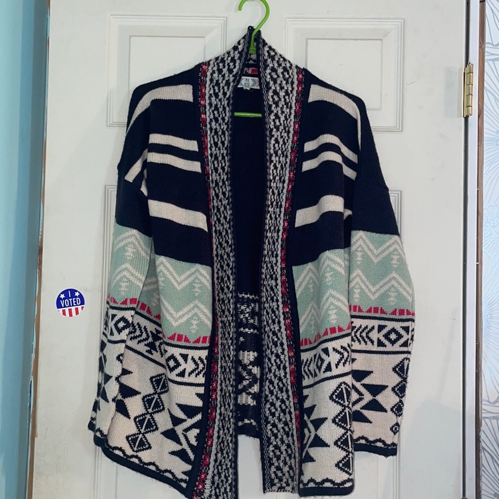 Pink Rose Patterned Cardigan